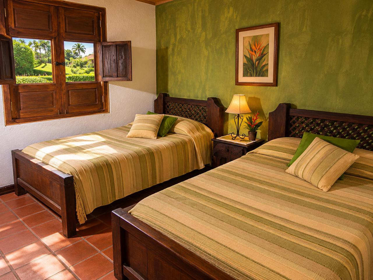 Bedroom 8 — Casa Heliconia